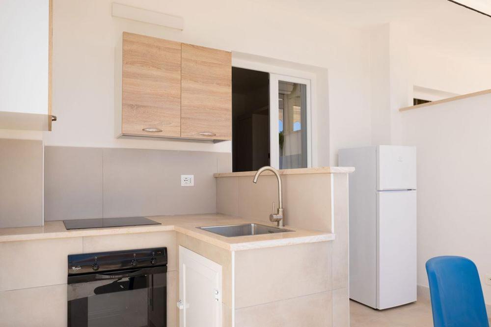 Scirocco Boutique Eco Hotel Torre Pali エクステリア 写真